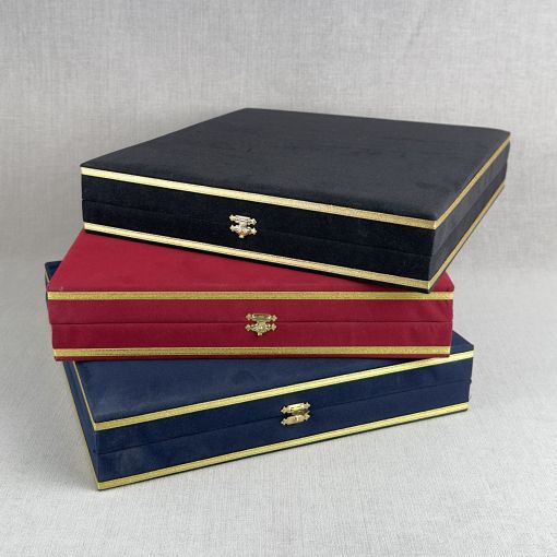 Kadife Kutu, Bursa Kadife Kutu, Osmangazi Kadife Kutu, Yıldırım Kadife Kutu, Nilüfer Kadife Kutu, Tabak Kadife Kutu, Fincan Takım Kadife Kutu, Boş Kadife Kutu, Sadece Kadife Kutu, Kırmızı Kadife Kutu, Mavi Kadife Kutu, Lacivert Kadife Kutu, Siyah Kadife Kutu, Bordo Kadife Kutu, Toptan Kadife Kutu, Hediyelik Kadife Kutu