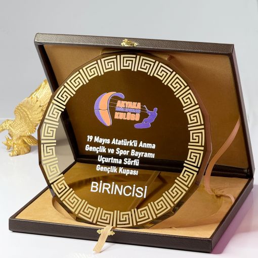 Tabak Plaket, Bursa Tabak Plaket, Osmangazi Tabak Plaket, Yıldırım Tabak Plaket, Nilüfer Tabak Plaket,  Çini Tabak Plaket, Kristal Cam Tabak Plaket, Metal Tabak Plaket, Porselen Tabak Plaket, Seramik Tabak Plaket, Tabak Plaket Çeşitleri, Baskılı Tabak Plaket, Baskısız Tabak Plaket, Toptan Tabak Plaket