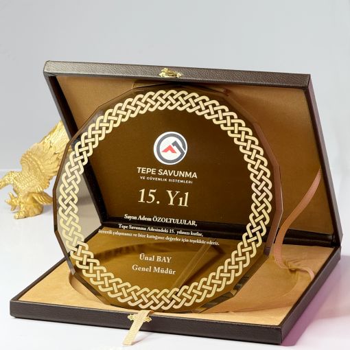 Tabak Plaket, Bursa Tabak Plaket, Osmangazi Tabak Plaket, Yıldırım Tabak Plaket, Nilüfer Tabak Plaket,  Çini Tabak Plaket, Kristal Cam Tabak Plaket, Metal Tabak Plaket, Porselen Tabak Plaket, Seramik Tabak Plaket, Tabak Plaket Çeşitleri, Baskılı Tabak Plaket, Baskısız Tabak Plaket, Toptan Tabak Plaket
