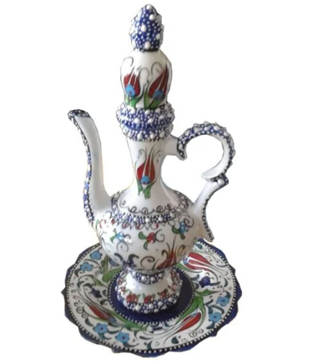 Çini Dekoratif Ürünler, Çini Ürün Çeşitleri, Çini İbrik, Çini Nar Takımı, Çini Biblo, Çini Şekerlik, Çini Buhurdanlık, Çini Küp Çeşitleri, Çini Sütlük Biblo, Çini Gramofon, Çini Testi, Çini Hediyelik Çeşitleri, Çini Hediyelik Ürünler, Çini Süs Eşyaları, Çini Seramik Hediyelik Eşya