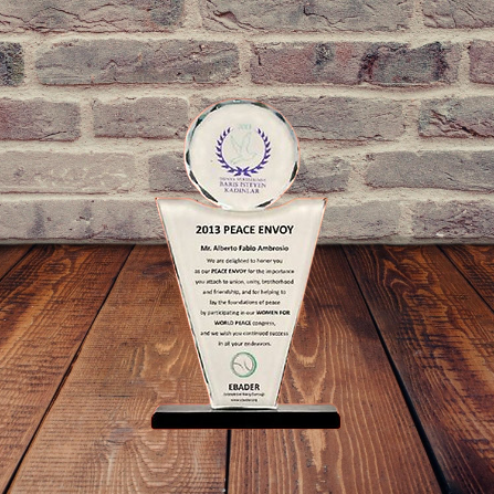 Kristal Plaket, Kristal Cam Plaket, Bursa Kristal Plaket, Osmangazi Kristal Plaket, Yıldırım Kristal Plaket, Nilüfer Kristal Plaket, Kişiye Özel Kristal Plaket, Kurumsal Logolu Kristal Plaket, Baskılı Kristal Plaket, Baskısız Kristal Plaket, Toptan Kristal Plaket, Boş Kristal Plaket, Kristal Plaket Çeşitleri, 