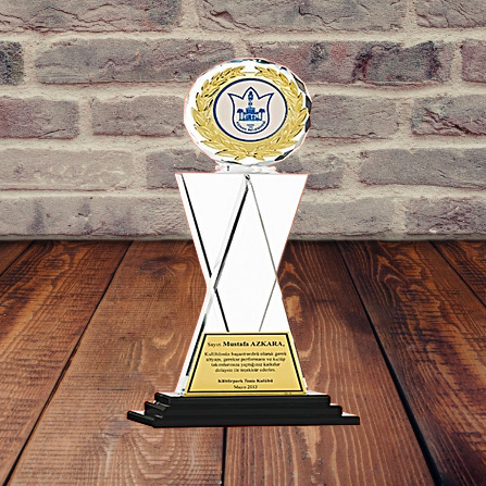 Kristal Plaket, Kristal Cam Plaket, Bursa Kristal Plaket, Osmangazi Kristal Plaket, Yıldırım Kristal Plaket, Nilüfer Kristal Plaket, Kişiye Özel Kristal Plaket, Kurumsal Logolu Kristal Plaket, Baskılı Kristal Plaket, Baskısız Kristal Plaket, Toptan Kristal Plaket, Boş Kristal Plaket, Kristal Plaket Çeşitleri, 